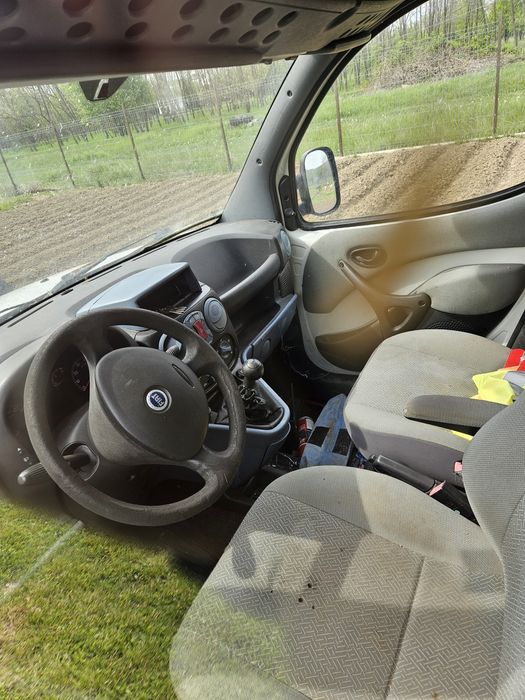 Fiat Doblo 1.6 diesel 2 locuri pentru piese sau restaurat