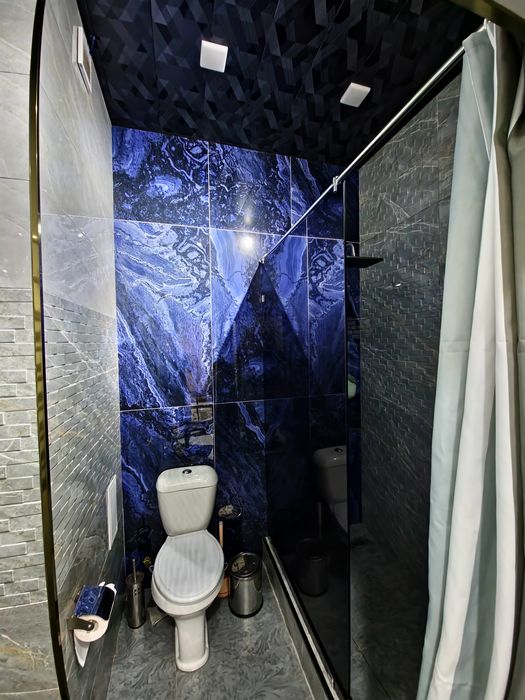 Срочно продаем свою квартиру в новостройке.