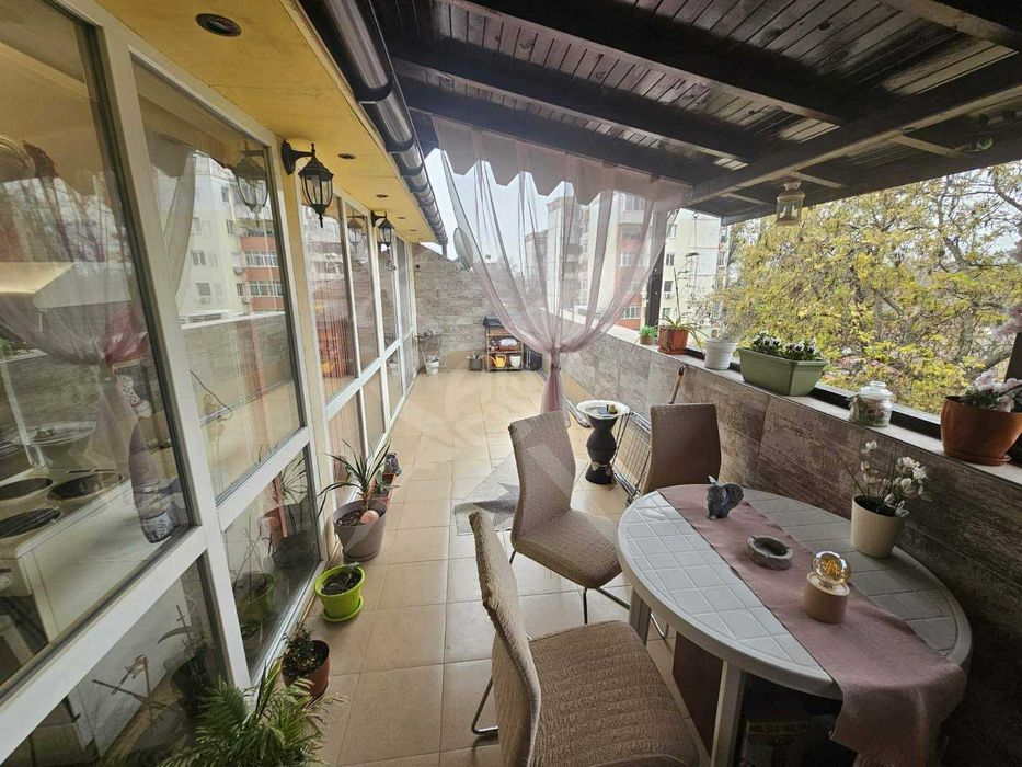 Продава се Едностаен апартамент в Пловдив, Кючук Париж - 100 кв.м за 663 €/кв.м - Снимка #9