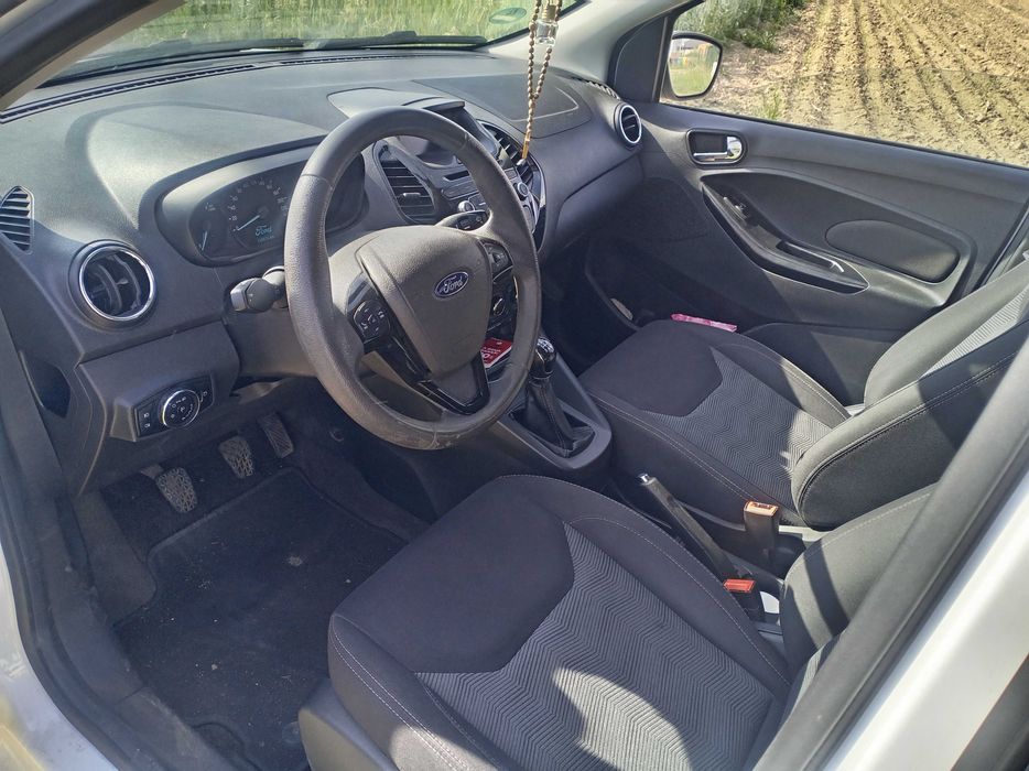 Vând Ford Ka plus din 2017