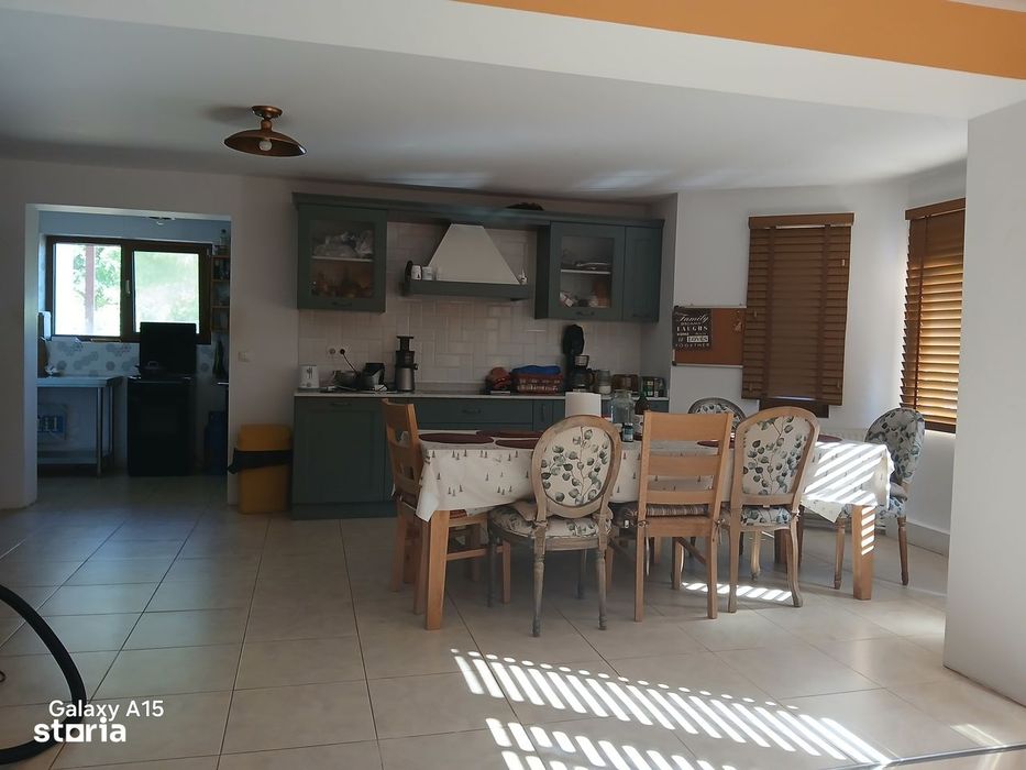 Casa la tara langa Valenii de Munte