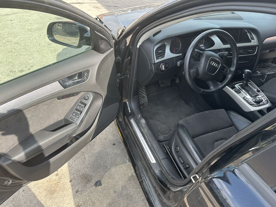 Audi A4 B8 2.0 TDI 143 НА ЧАСТИ