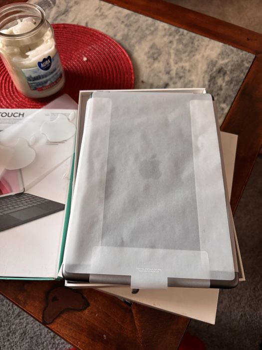 Ipad gen 9 + logitech combo touch