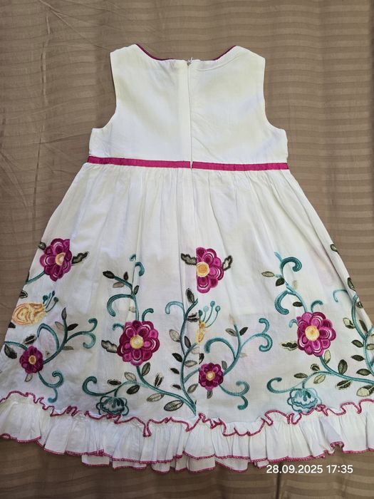 Платье на 4-5 лет