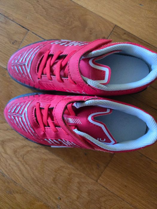 Adidasi fotbal copii