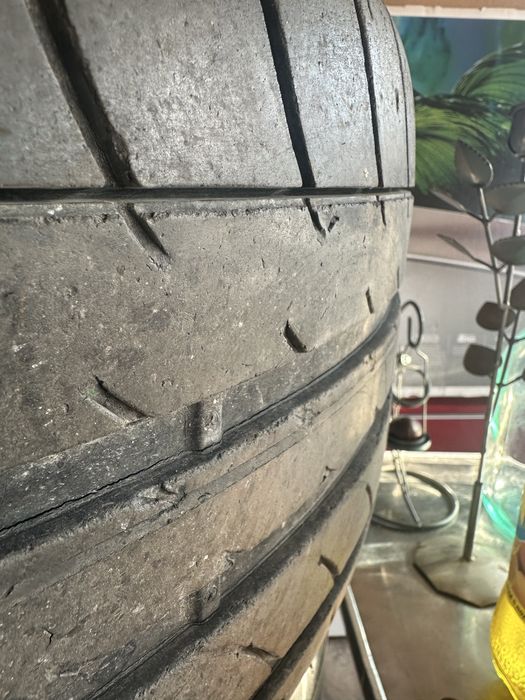 Дънлоп 4 бр гуми 275/40/20