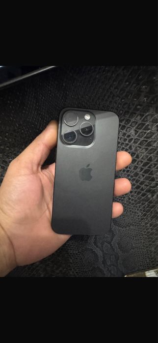 Iphone 15 pro ca nou 10din 10 aspect funcional baterie 87 la suta