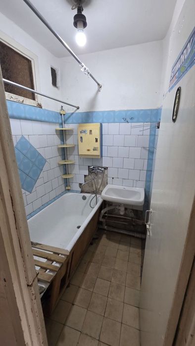 Чиланзар-19 кв 2/4/5.58м2 Срочно Продам квартиру срочно