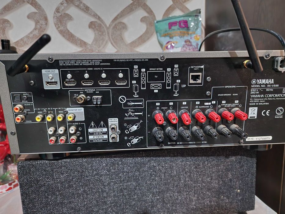 Ресивър за Домашно Кино Yamaha RX-V585 Jamo sub j 10
Колони Jamo S 807