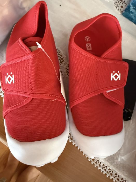 Детски пантофи н. 31, 34, 35
