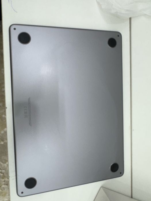 MacBook 2022, M2 512/8