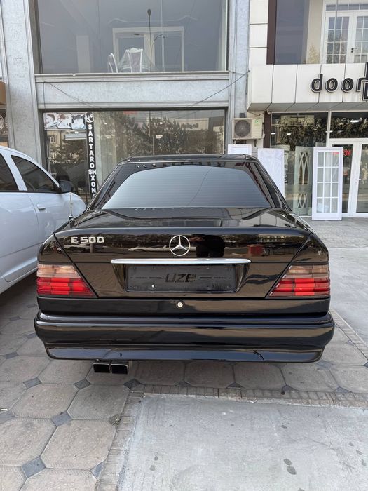 Mercedes W 124 Amg