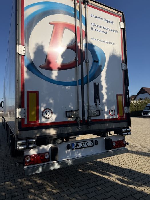 Vand semiremorca de frig