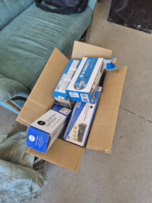 Продам катриджи.