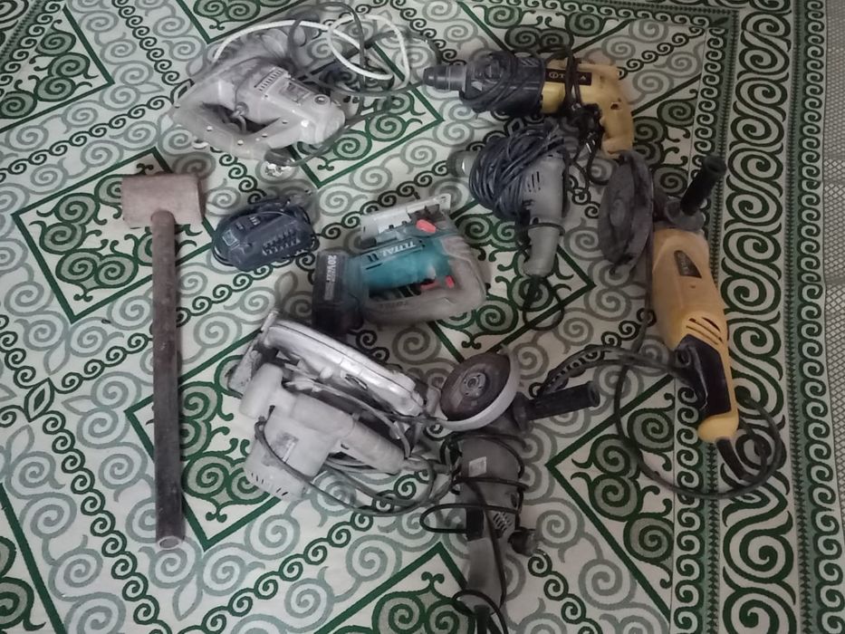 Кондиционер,гараж,инструменты