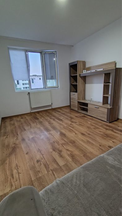 Inchiriez apartament ,micro 19 Galati
