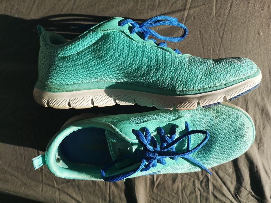 Skechers Bobs memory foam vernil