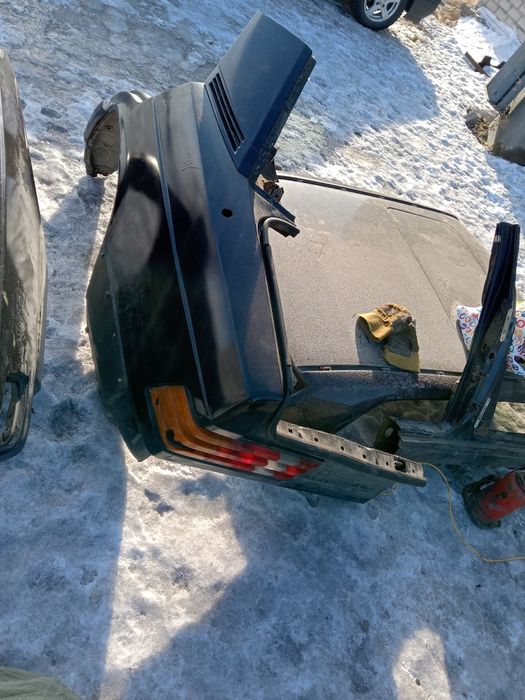 Двери стекла крылья Мерседес 190