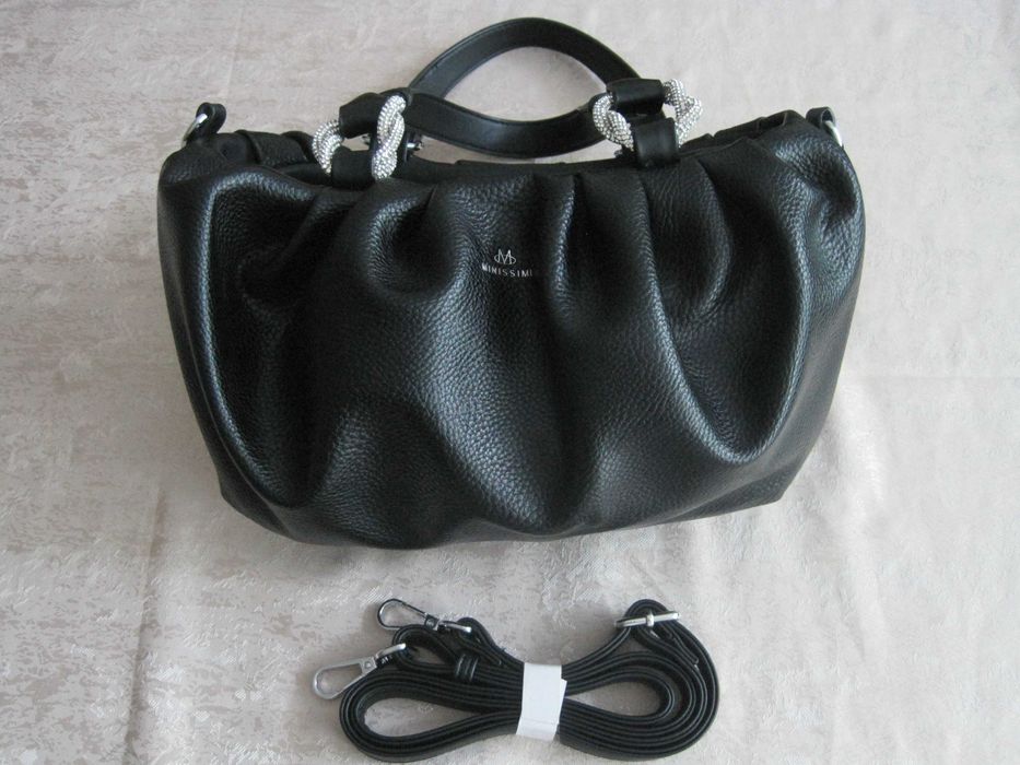 Дамска чанта с дълги дръжки