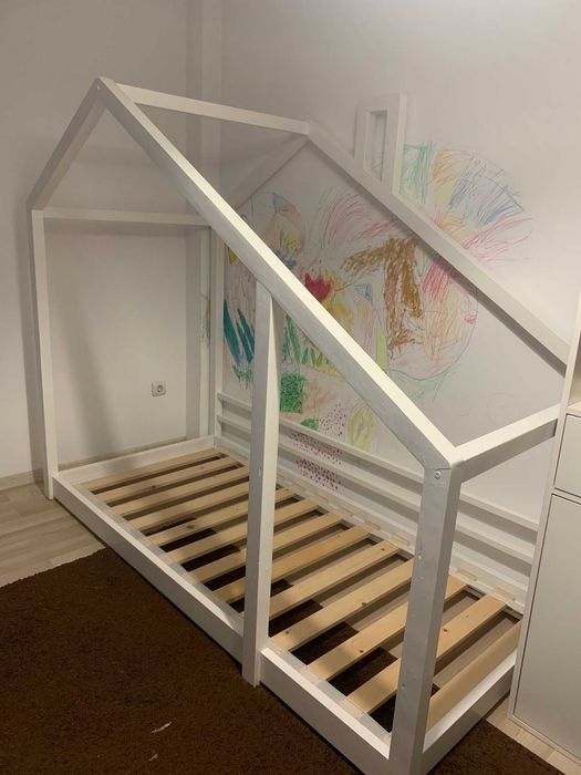 Pat copii tip căsuță 100x200 cm + saltea inclusă