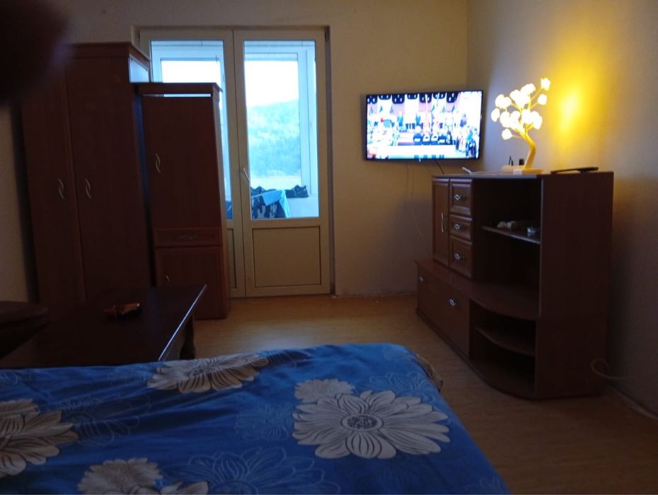 Inchiriez apartament