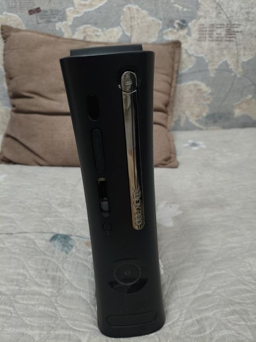 Продаю x box 360 играл