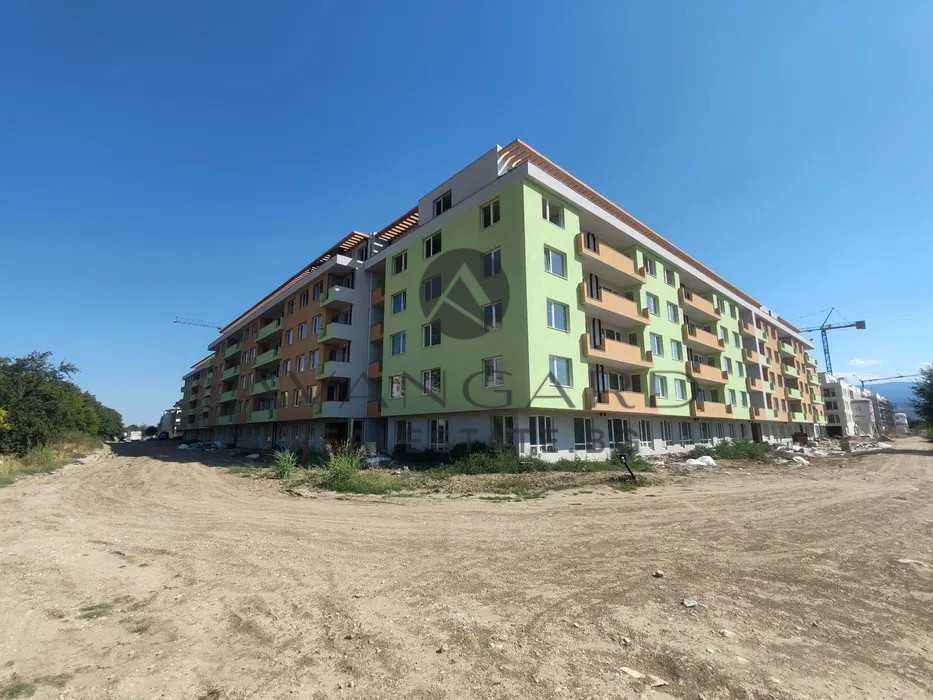 Продава се Тристаен апартамент в Пловдив, Остромила - 90 кв.м за 708 €/кв.м - Снимка #4