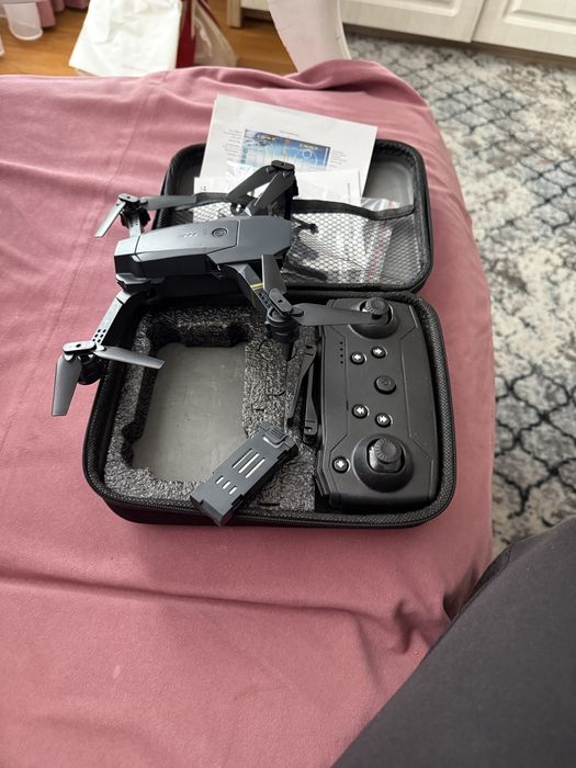 Drona cu camera video