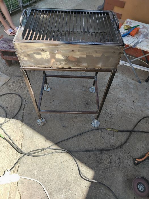 Vand gratar! Nou cuva inox!