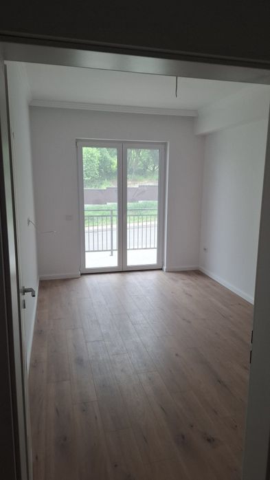 Spațiu, apartament de închiriat