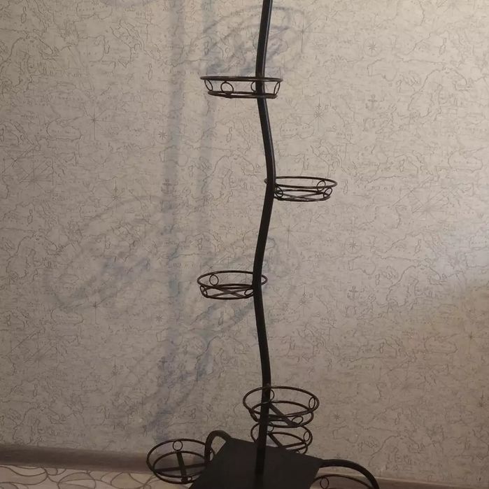 Подставка для цветов