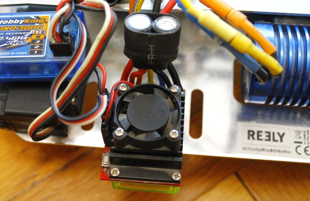 Rhino Reely Buggy 4x4, 1/10 Brushless радиоуправляема кола