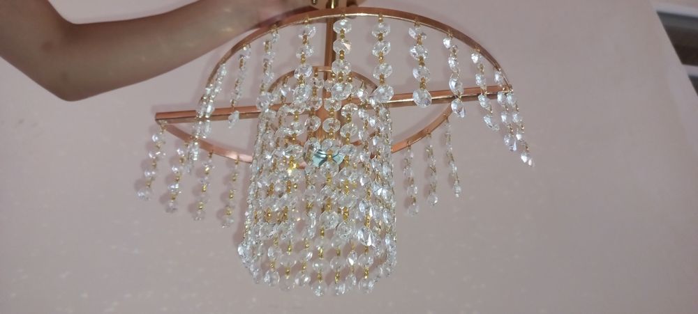 Люстра в комнату,в коридор