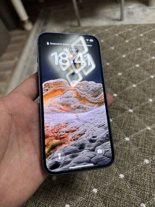 Продам iPhone 13 128Gb 72% идеал как новый