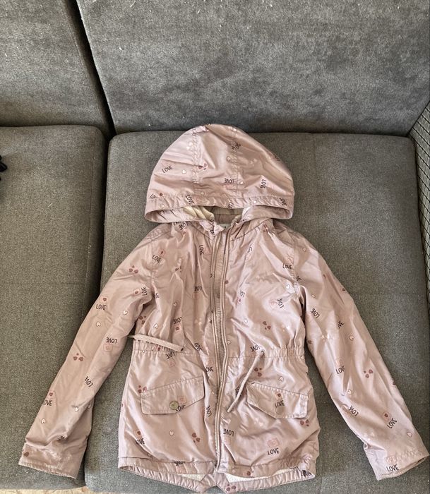 Пролам куртку на девочку демисезон