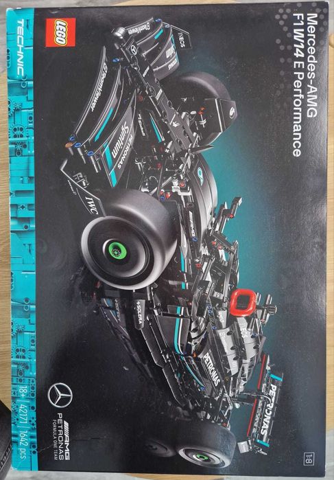 LEGO TECHNIC Mercedes - AMG F1 W14 Performance