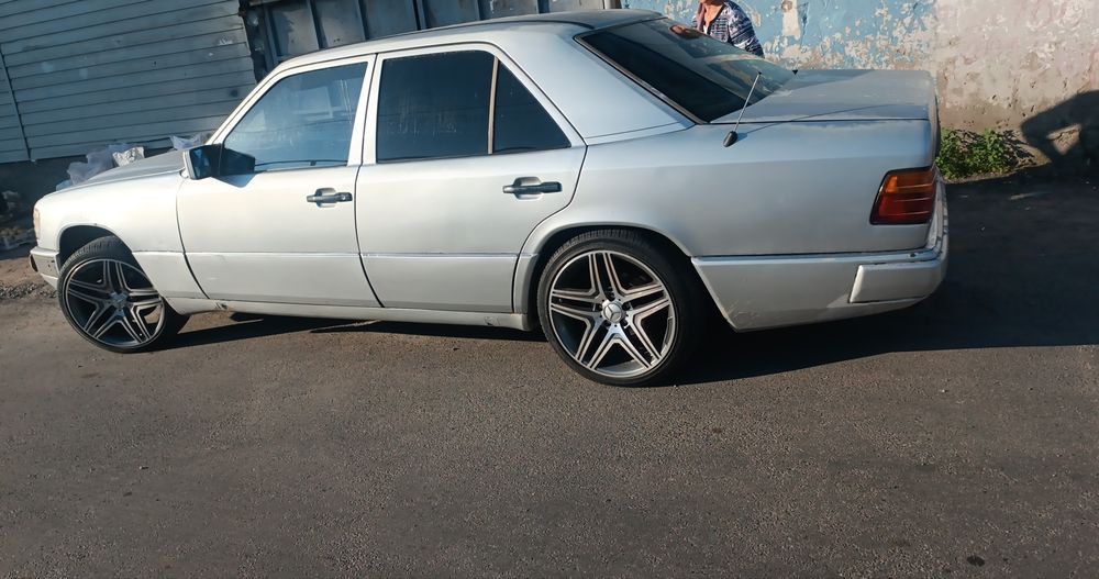 Продам диски с летней резиной R 18