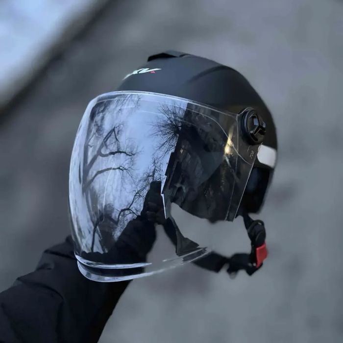 ШЛЕМ с визором и солнцезащиткой