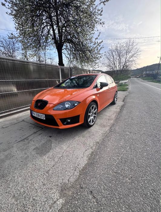 Vând Seat Leon FR 2.0 TDI 2010