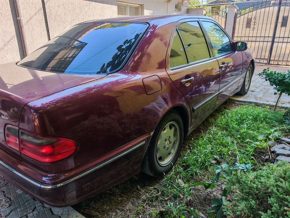 MERCEDES-BENZ E-Class 2000 — imagine 4
