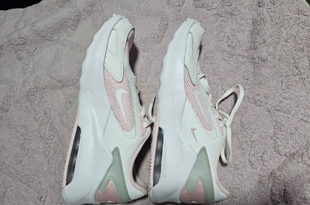 Adidași nike 38.5