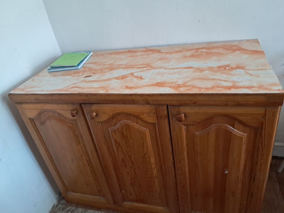 Продам Шкаф за 6000  тг