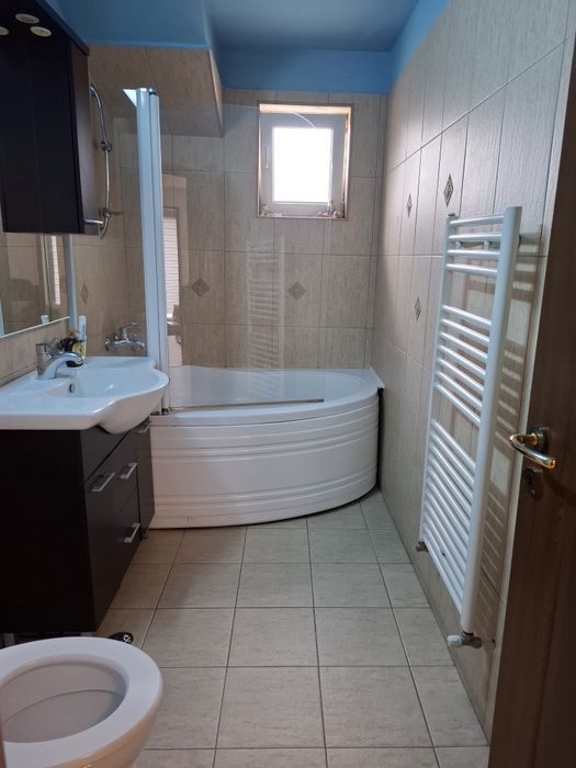 Apartament 3 camere zona Sinsay, sub cetate, inchiriere, inchiriat