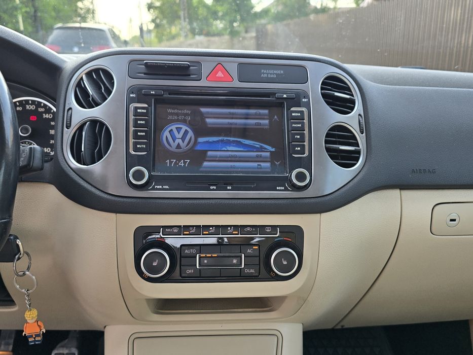 Volkswagen Tiguan 2.0 TSI 4Motion Sport & Style, 200 CP, an 2011, 205.000 km