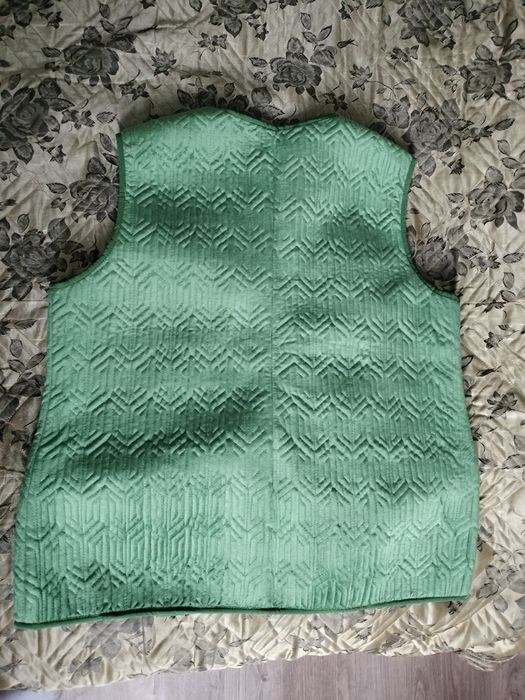 Сатылады Жилетка 3500т