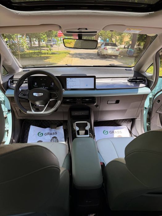 GEELY Geometry E