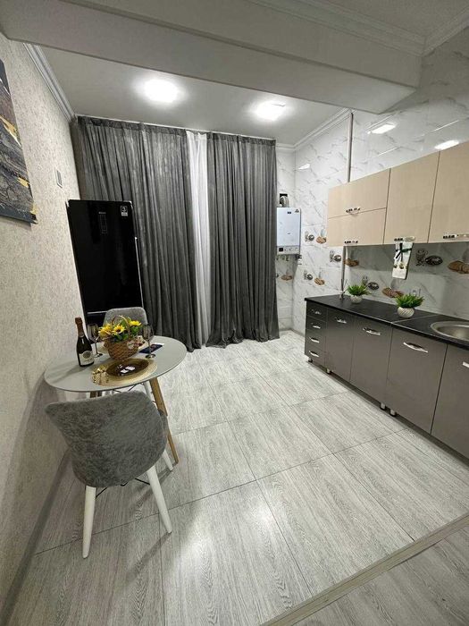 Срочно сдаётся квартира!3 -комн шикарная квартира!NRG Jomiy!Алмазар!