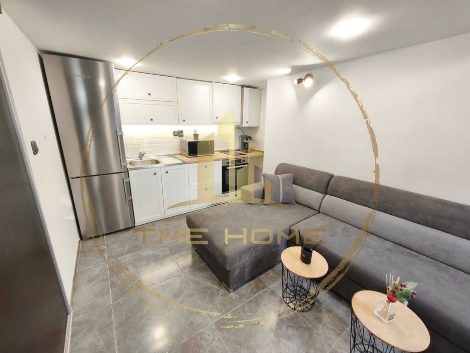 Дава се под наем Тристаен апартамент в Варна, Гръцка махала - 75 кв.м за 815.49 € - Снимка #2