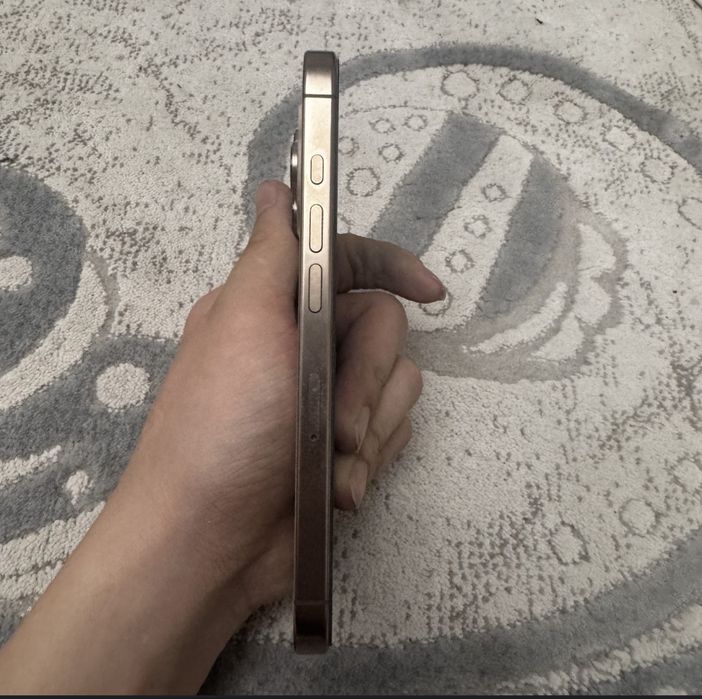 IPhone 16 pro 128 gb 90%