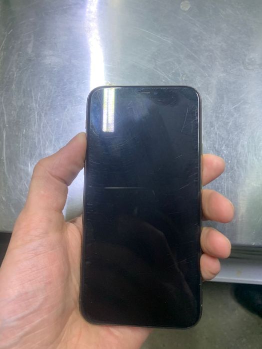 Продам iphone 11 pro 64 gb